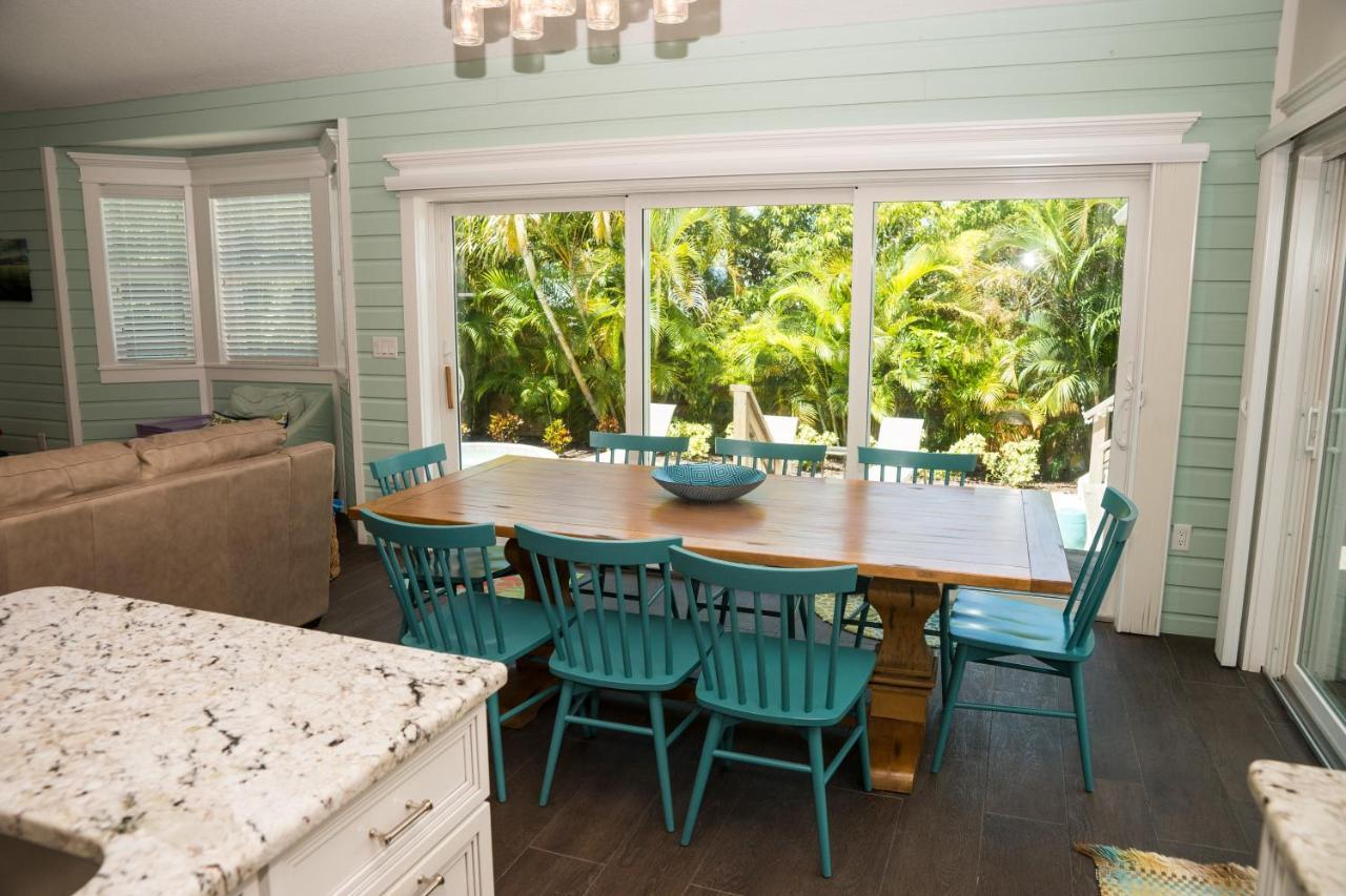 Mermaids Crossing By Beach Retreats Holmes Beach Exterior photo