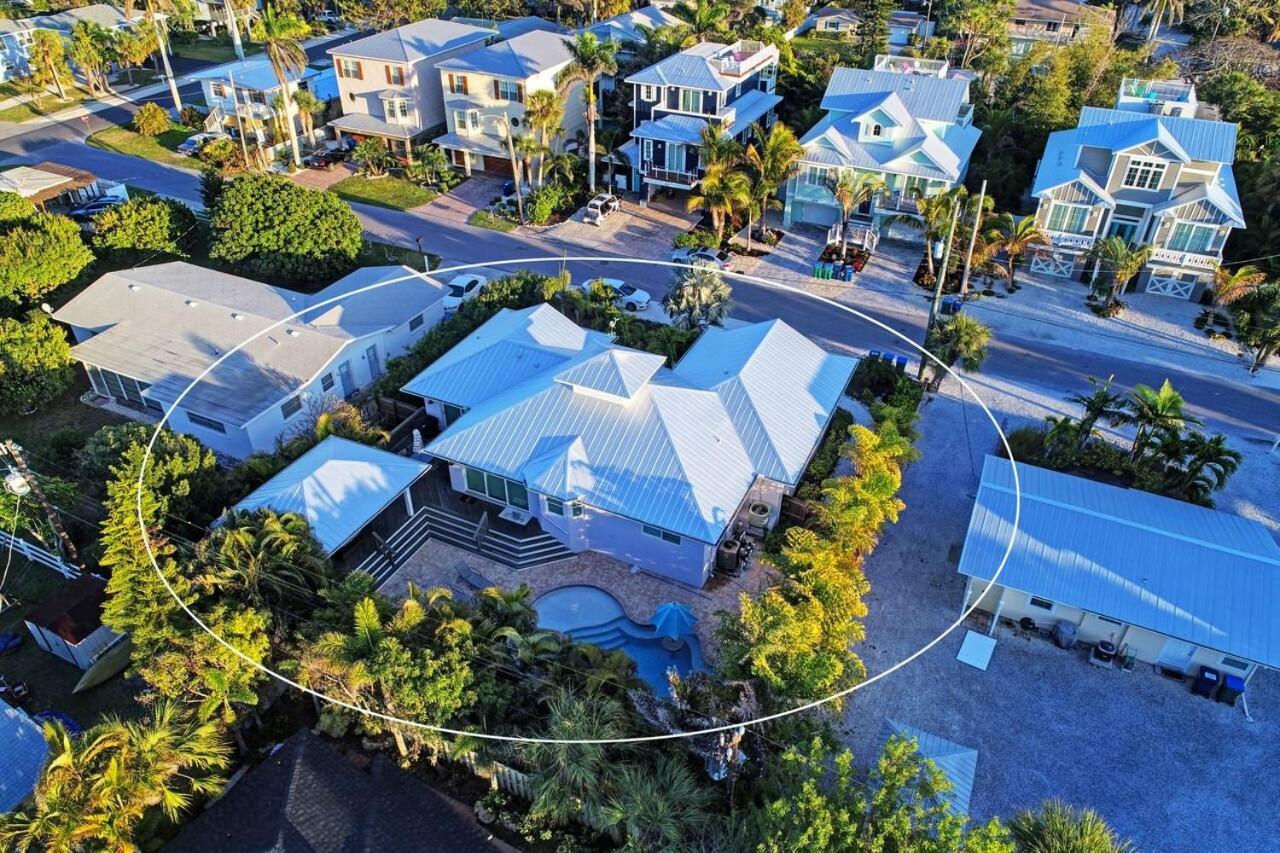 Mermaids Crossing By Beach Retreats Holmes Beach Room photo