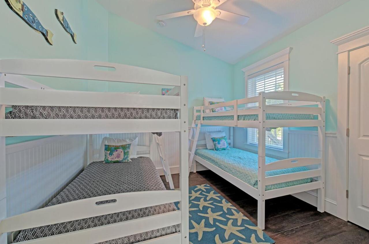 Mermaids Crossing By Beach Retreats Holmes Beach Room photo