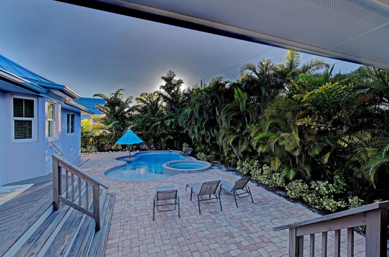 Mermaids Crossing By Beach Retreats Holmes Beach Room photo