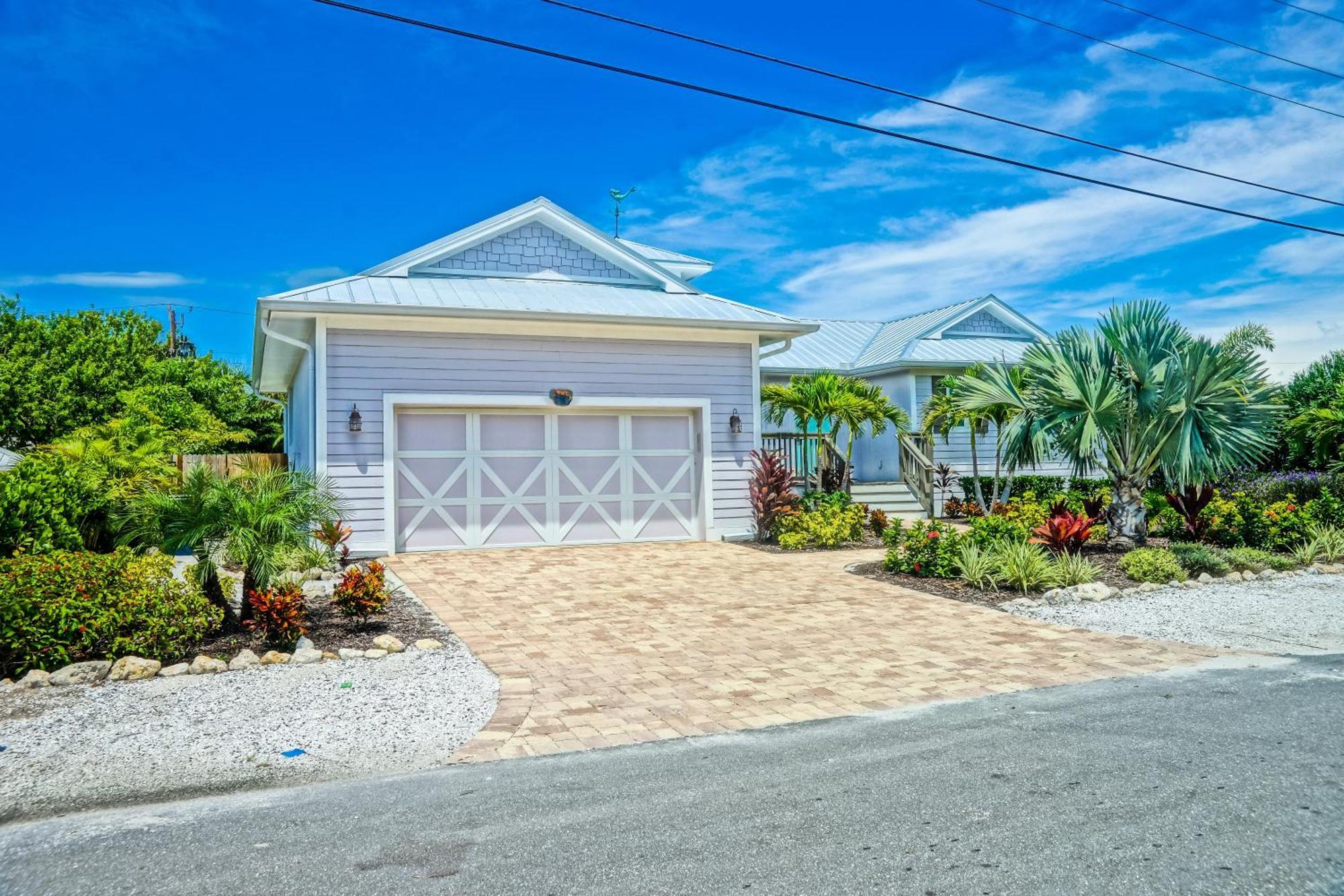 Mermaids Crossing By Beach Retreats Holmes Beach Room photo